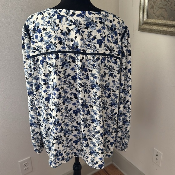Talbots ivory blue floral print crochet trim long sleeves top Sz 3X - Picture 4 of 6